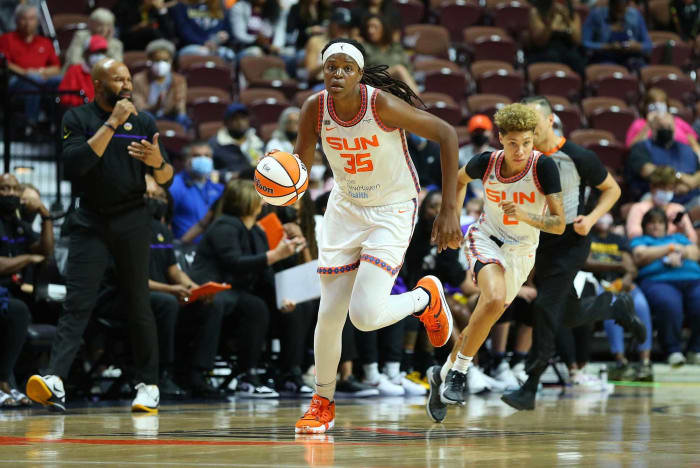 Jonquel Jones, Connecticut Sun