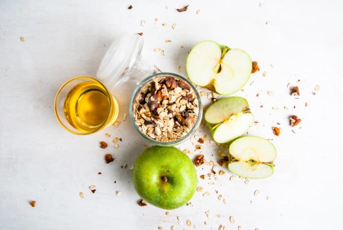 Apple granola crumble