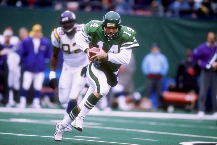 1996: Neil O'Donnell signs with Jets