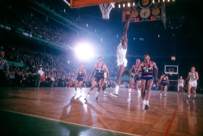 1957-58: Woody Sauldsberry