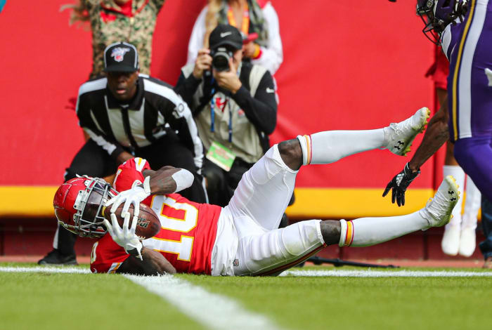 KANSAS CITY 26, MINNESOTA 23