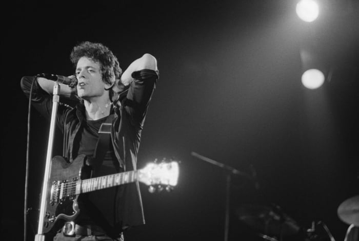 Lou Reed Unleashes Waves of Distorted Feedback with 1975's "Metal Machine Music"