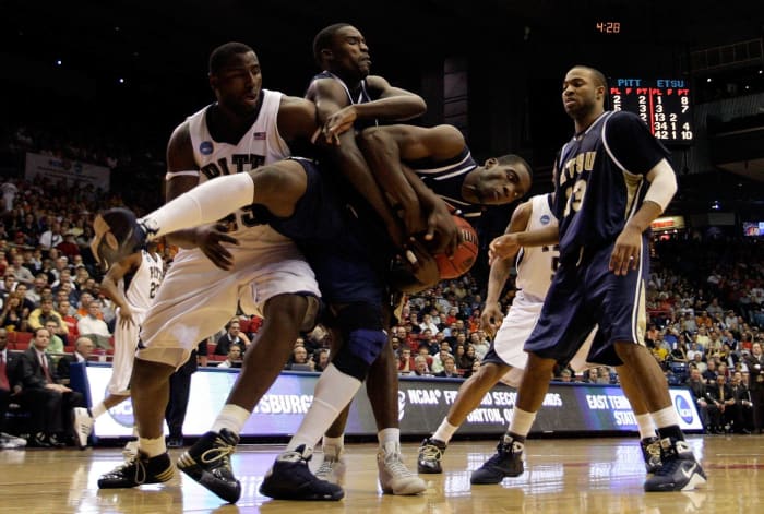 No. 1 Pittsburgh 72, No. 16 East Tennessee State 62, March 20, 2009