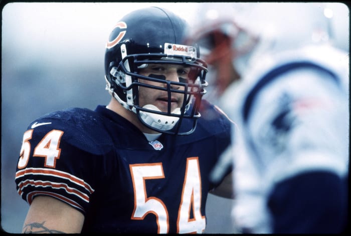 The greatest seasons by NFL defensive rookies 10 Brian Urlacher, 2000