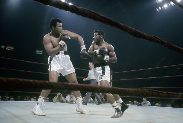 Ali rebounds, wins second fight with Frazier