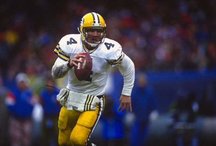 Brett Favre wins the MVP