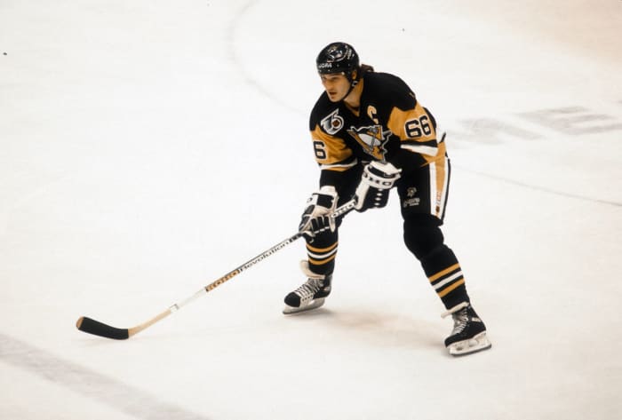 1984-85: Mario Lemieux