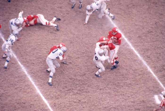 Robinson rewards Texans' position switch