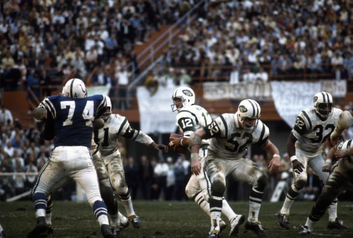 Jets top Colts in Super Bowl III