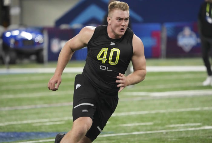Michigan Center OT Bernhard Raimann | Composer: Eric Fisher