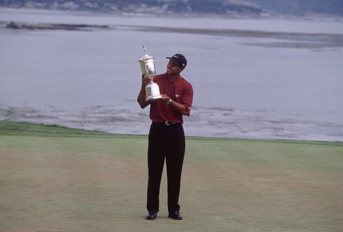 Tiger tames Pebble in 2000