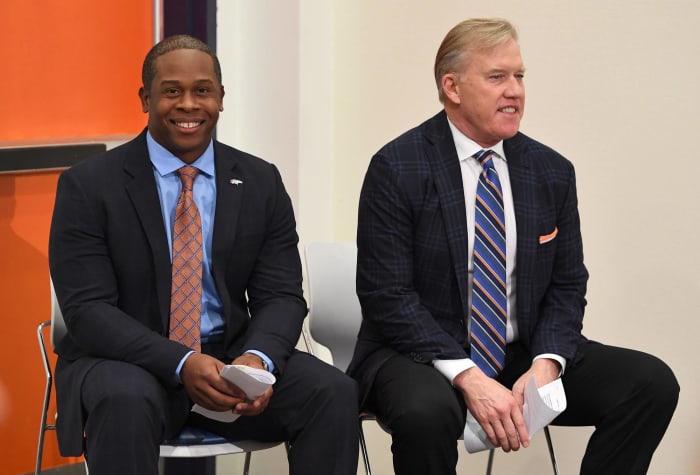 Denver Broncos: Elway's approval rating declining