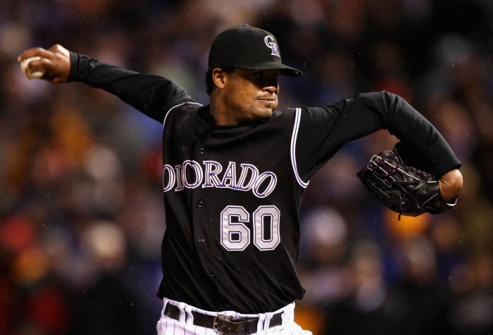 Nyjer Morgan throws out first pitch of NLDS