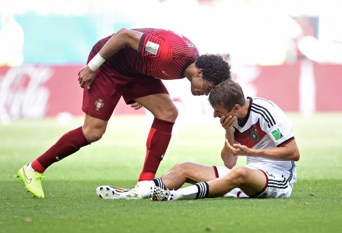 Thomas Mueller wins the Oscar