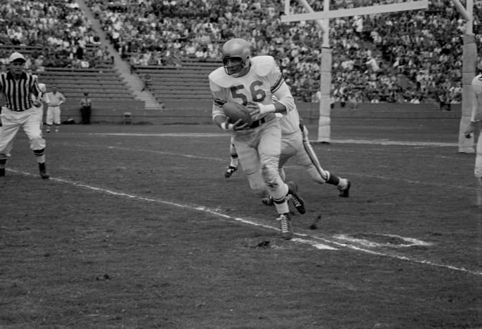 1953: Joe Schmidt, LB, Detroit Lions