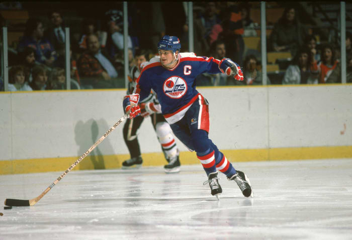 1981-82: Dale Hawerchuk