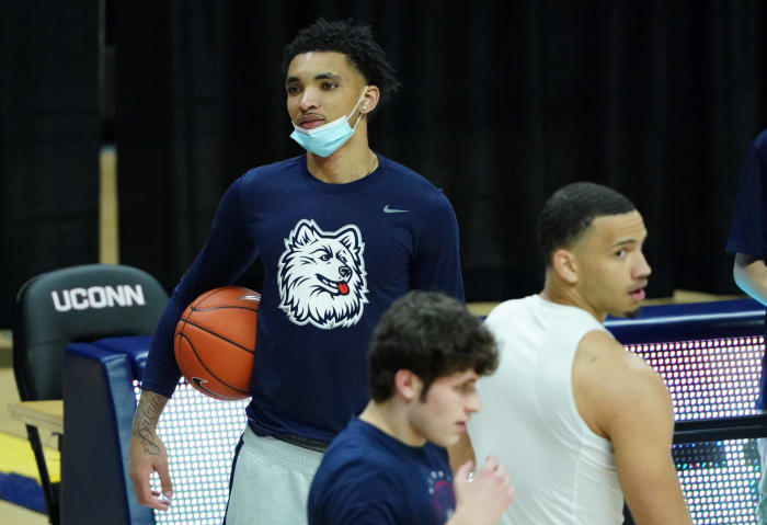 James Bouknight, UConn