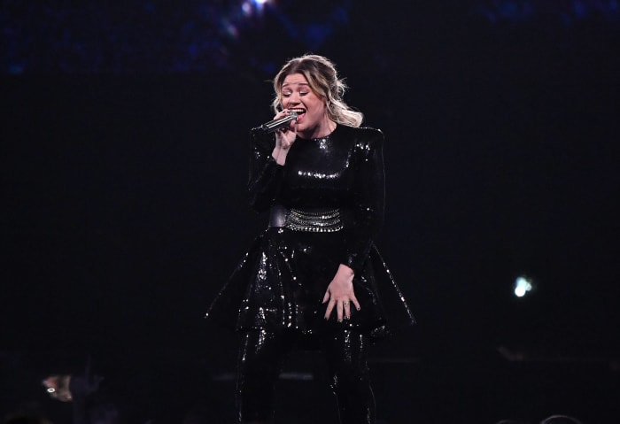 Kelly Clarkson, 12.3 million