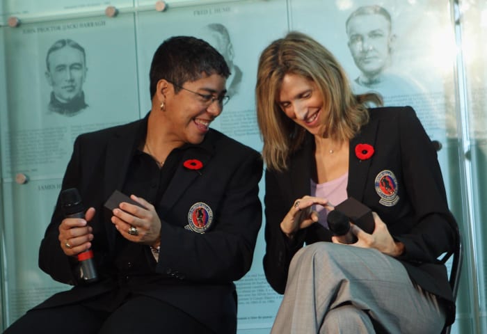 Angela James, Cammi Granato (Hockey)