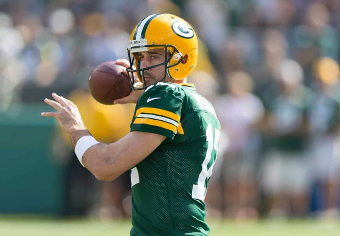 2005: Aaron Rodgers falls to the Packers