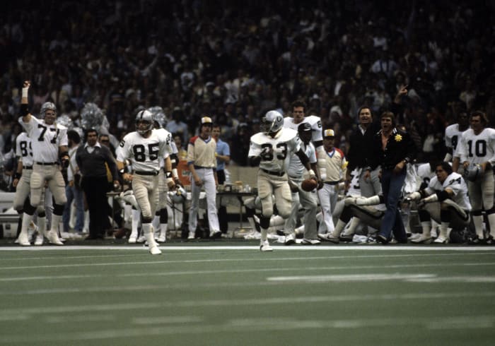 1980: Raiders remodel starting lineup