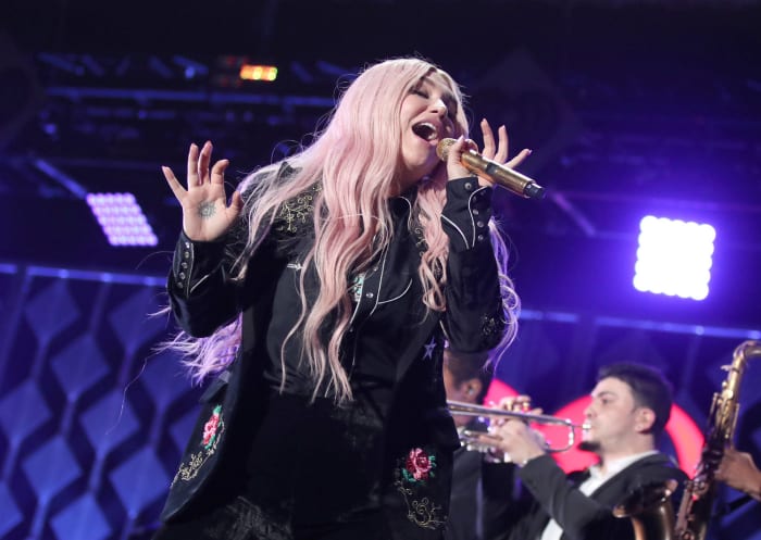 "TiK ToK," Kesha