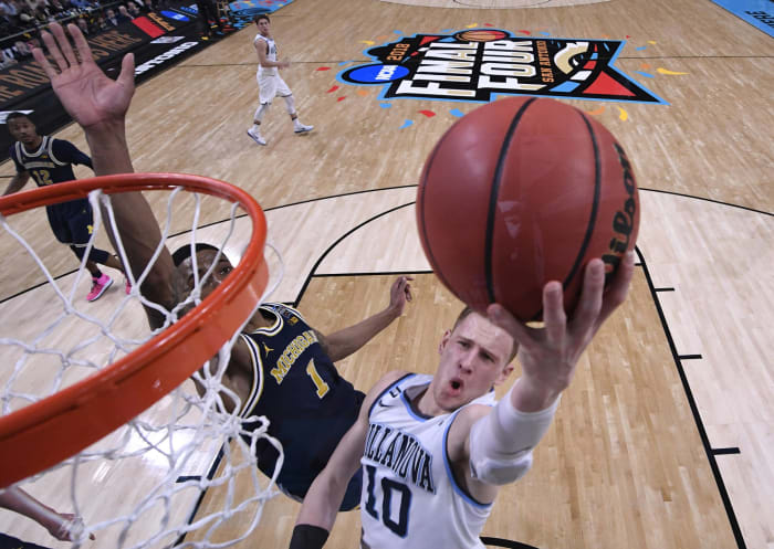 Donte DiVincenzo goes crazy in the National Championship Game
