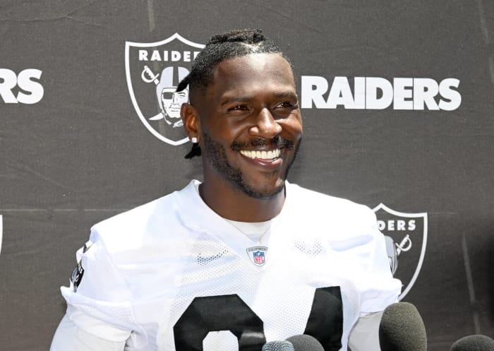 Oakland Raiders - Antonio Brown