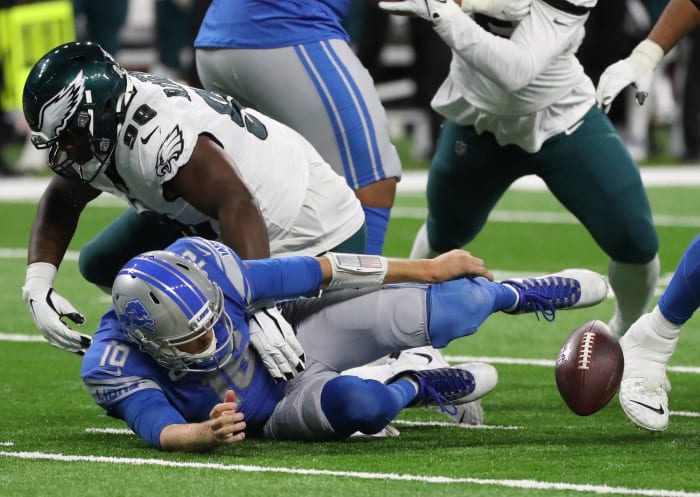 Philly pass rush clobbers Detroit's blockers