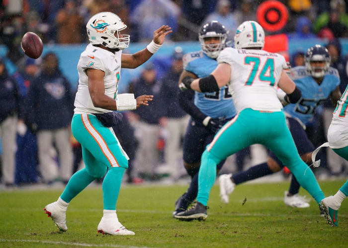 Dolphins rapidly fall out of playoff race
