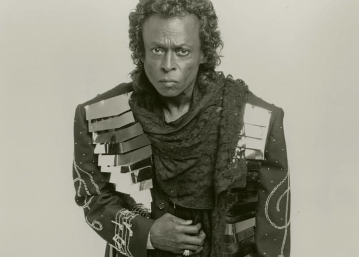 Autumn Leaves (1975)