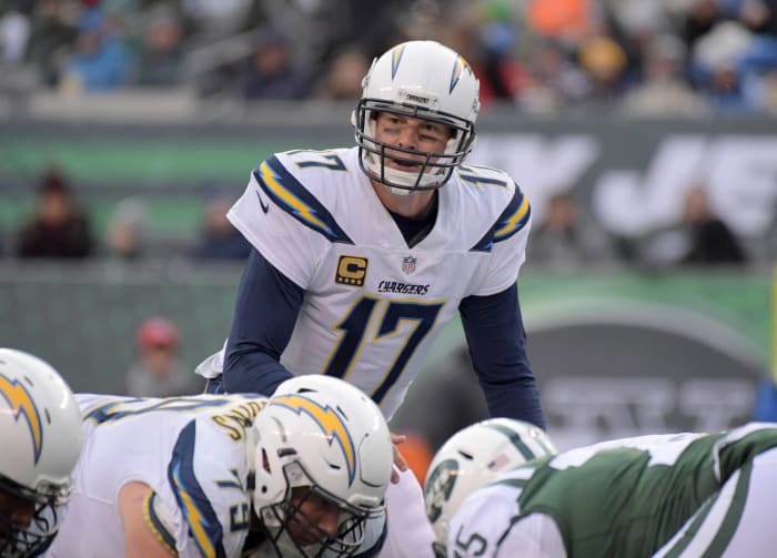 Oakland at Los Angeles Chargers (-7.5)