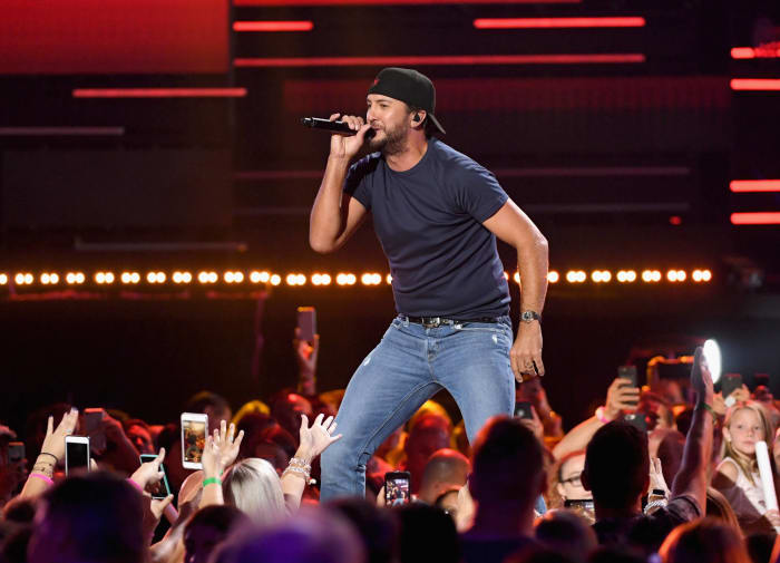 Favorite Male Artist - Country