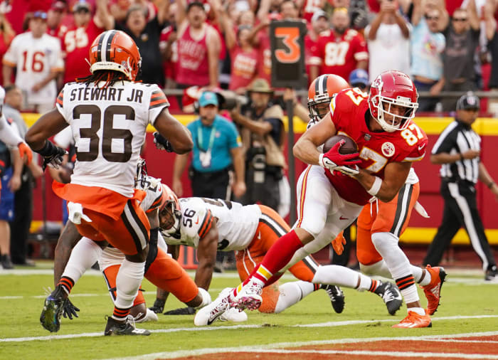 KANSAS CITY (1-0) AT BALTIMORE (0-1) (Sunday, 8:20 p.m. ET)