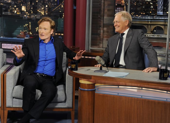 Letterman takes Conan's side in "The Tonight Show" battle