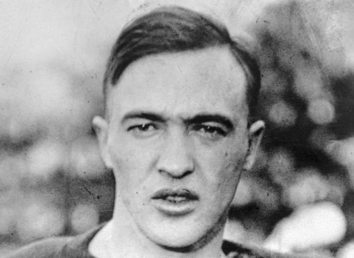 George Gipp, Halfback/Quarterback/Punter (1917-20)