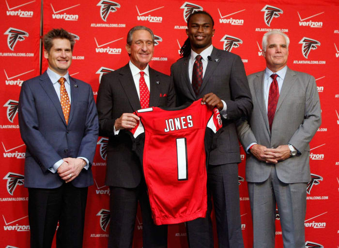 2011: Falcons trade up for Julio Jones