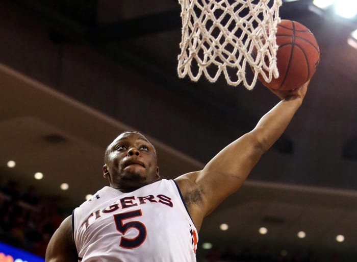 No. 13 - Auburn Tigers