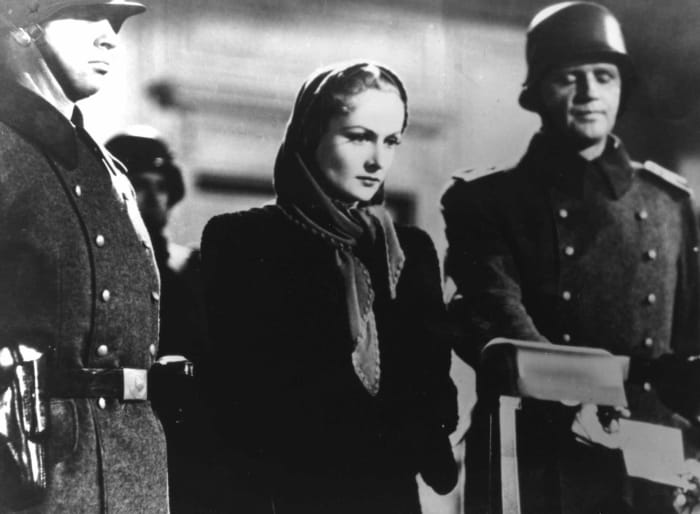 “To Be or Not to Be” (1942)