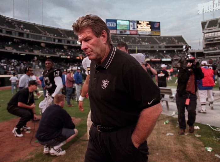 Terrible NFL head coaches who only lasted one season Joe Bugel, Oakland Raiders (1997)