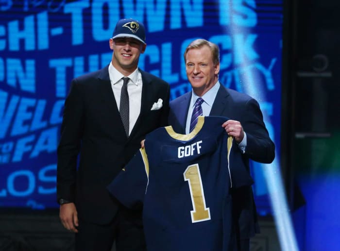 2016: Rams trade up for Jared Goff