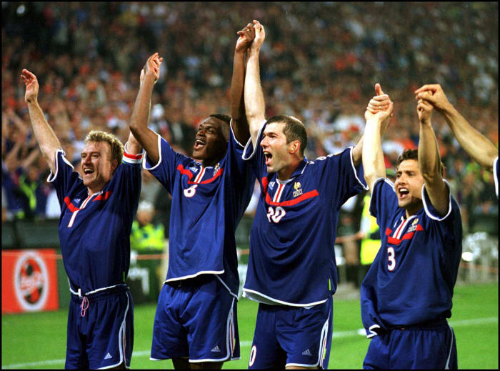 2000: Zinedine Zidane