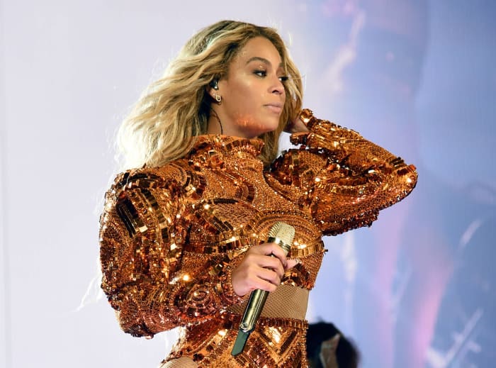 Beyonce, Glastonbury Festival (2011)