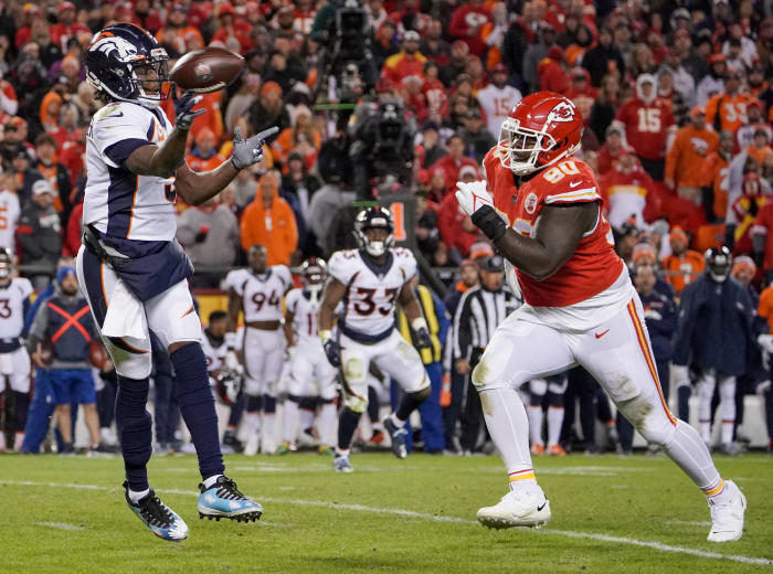 QB issue still undercutting Broncos' improved roster