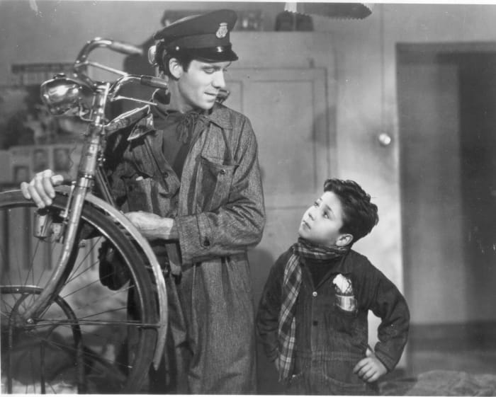 Bicycle Thieves (1948)
