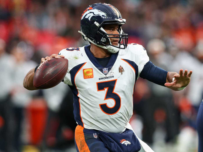 Denver Broncos: +18000