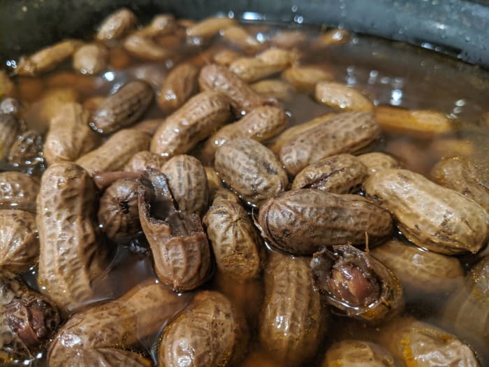 Boiled peanuts