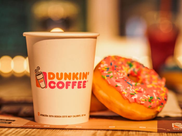 "America runs on Dunkin": Dunkin Donuts