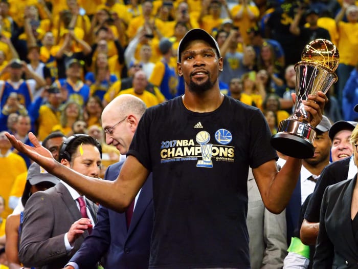 Warriors' Kevin Durant Joins Kobe Bryant, Shaquille O'Neal And 4 Others In  NBA History To Win Back-To-Back Finals MVP
