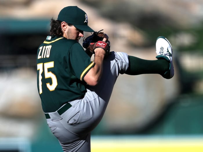 Barry Zito 2000-2006, 2015 (30.3 WAR)